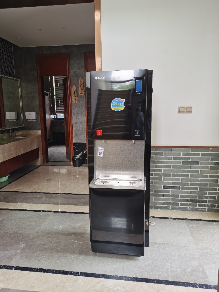 碧丽“以旧换新”政策落地！新疆教育厅15年饮水设备旧貌换新颜..